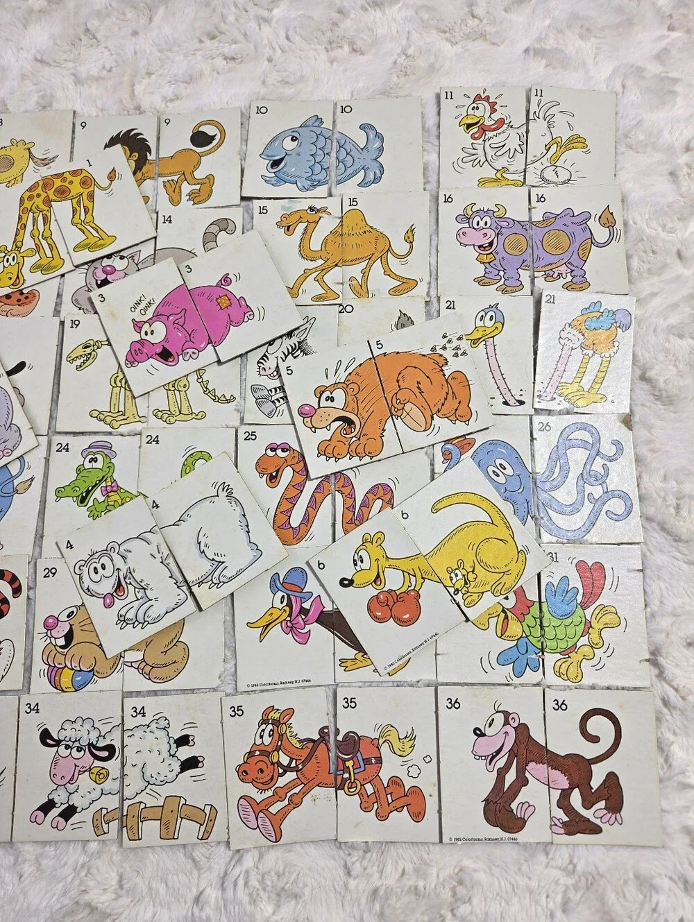 Colorforms - Vintage Guess Zoo? Memory Matching Card Game - 1982